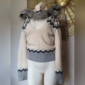 Hollister faux fur hoodie wool cashmere sweater